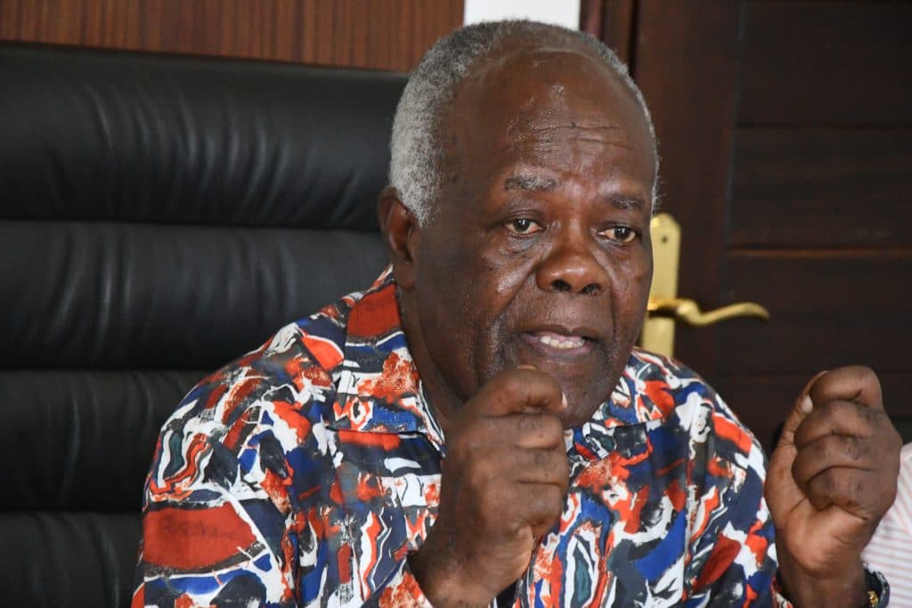The Communications Workers Union (COWU) General Secretary Benson Okwaro addressing the media in Kisumu. Photo by Chris Mahandara.