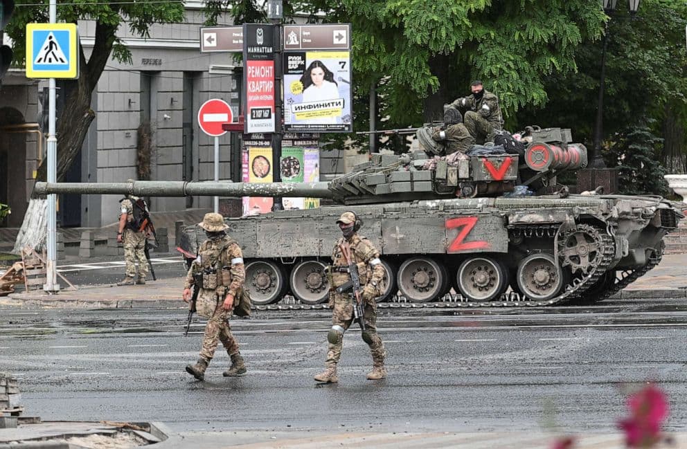 Wagner fighters in Russian cities defy Putin’s charge of mutiny