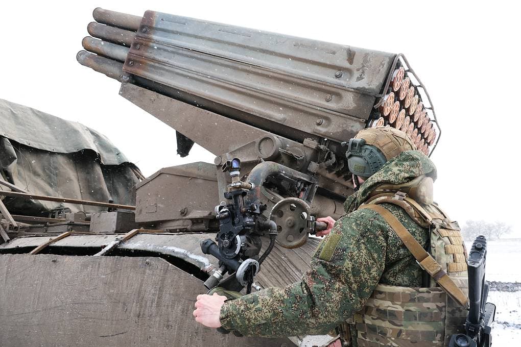 Russian troops pound Ukrainian army’s infrastructure over past day