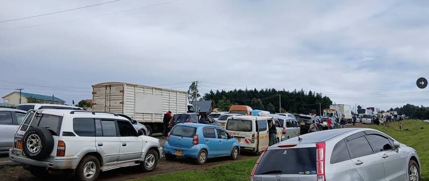 KeNHA issues traffic advisory along Mai Mahiu–Suswa–Narok Road