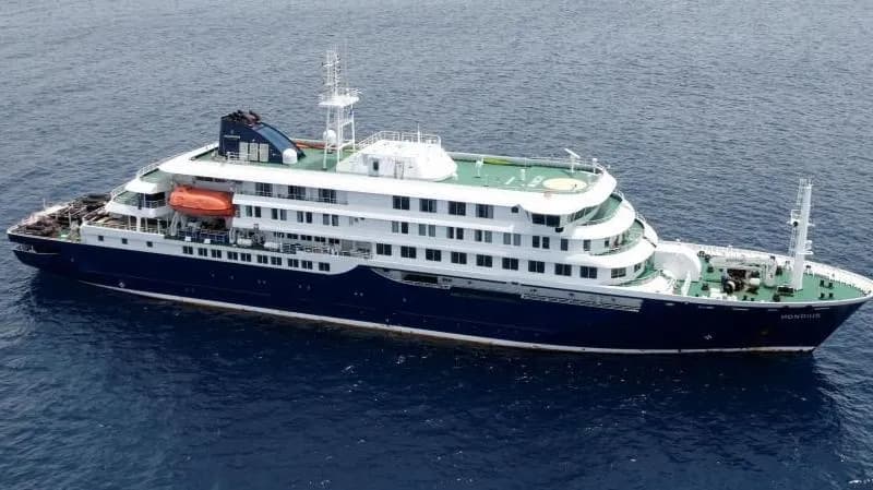 Hantavirus-hit cruise ship leaves Cape Verde after three evacuated