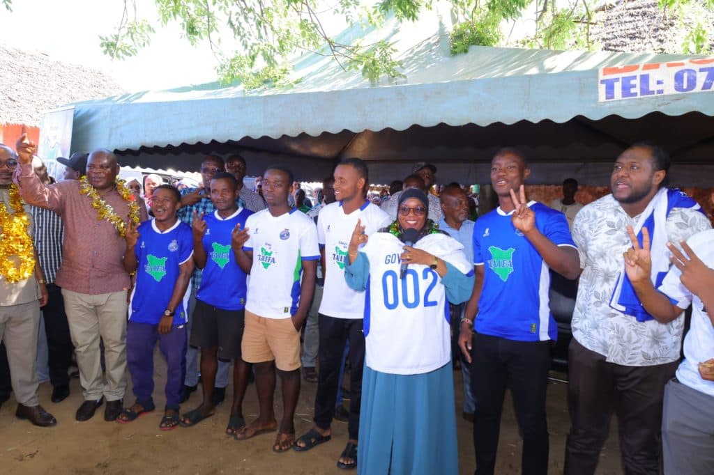 Governor Achani launches Wayzata FC’s new jersey
