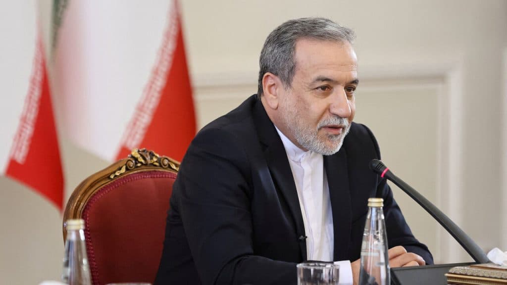 Deal to end fighting would lead to Hormuz reopening, Iran says
